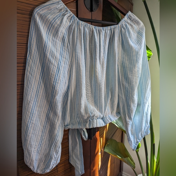 NWT BCBGENERATION Blue and White Striped Tie Side Faux Wrap Crop Top Size M - Picture 2 of 6